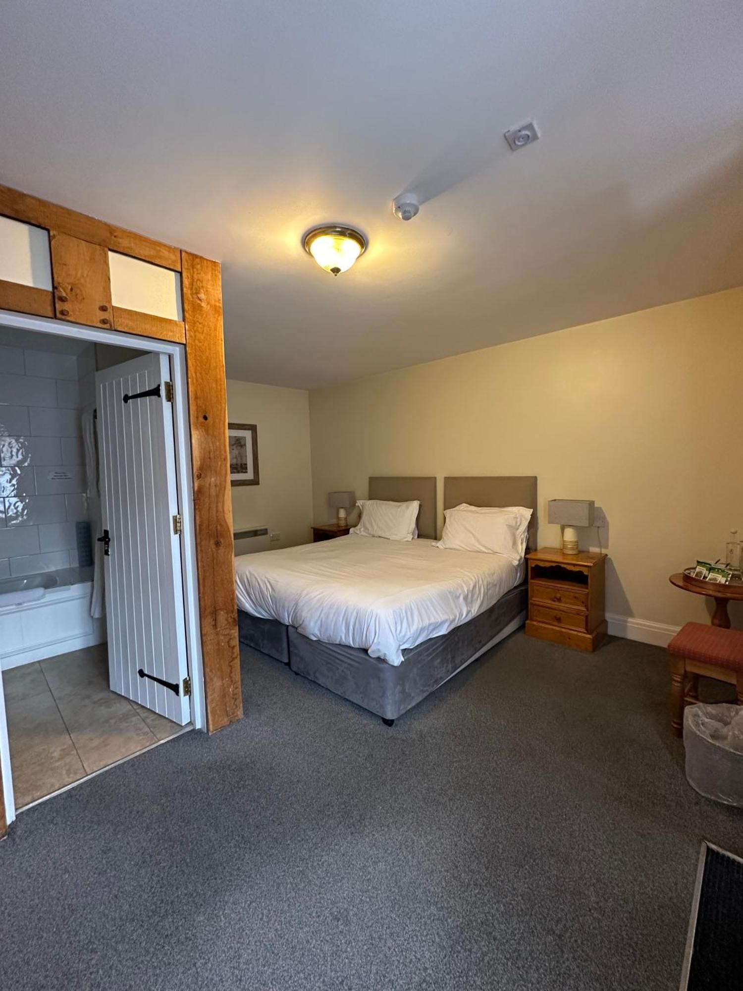 The White Hart Hotel Welwyn ภายนอก รูปภาพ