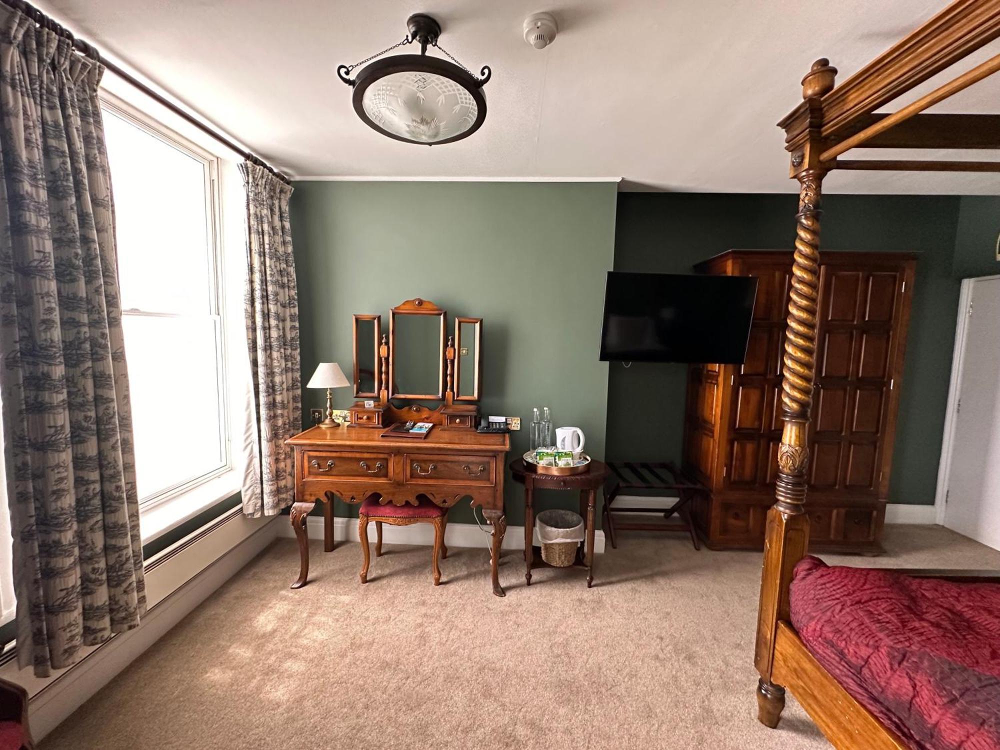 The White Hart Hotel Welwyn ภายนอก รูปภาพ