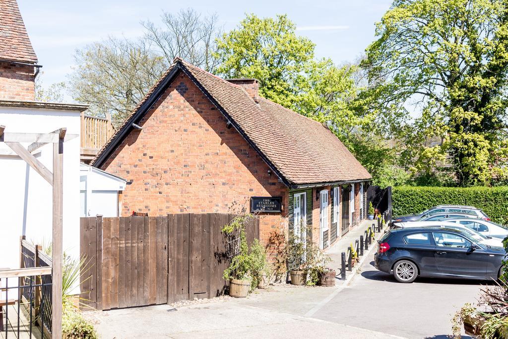 The White Hart Hotel Welwyn ภายนอก รูปภาพ